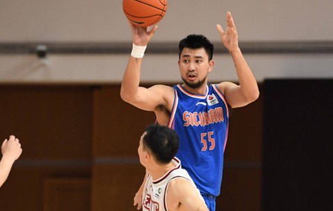 开云平台 -CBA季后赛赛前走向成谜，AC米兰队长鼓劲，气氛紧张，临场指挥获称赞 