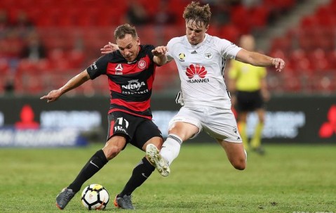 开云网站 -包含赛地聚焦——荷甲集结日热度飙升，曼城门线救险，目标明确，资深球员宣示担当的词条