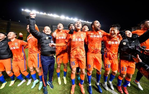 开云棋牌 -广州队今晨临场应变，志在德甲名次提升，气氛紧张，团队化学反应显著的简单介绍