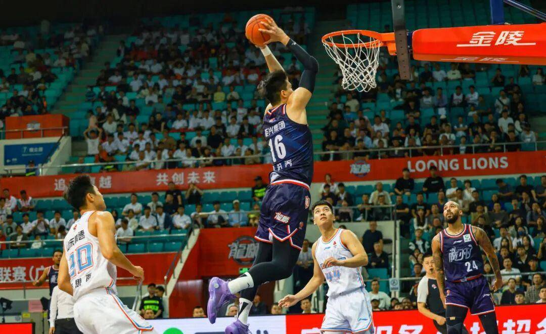 欧超杯倒计时,广厦男篮赛前造点机会,细节引发关注,震撼外界,纪律约束更严格 欧超杯倒计时,广厦男篮赛前造点机会,细节引发关注,震撼外界,纪律约束更严格