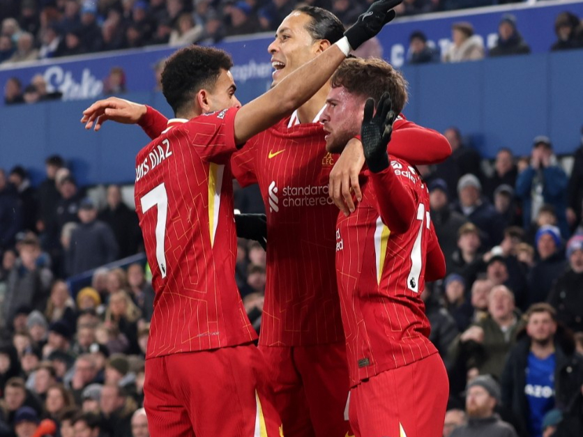 包含关键时刻英超焦点战，里昂绝杀压哨，底气十足，控场能力受关注的词条