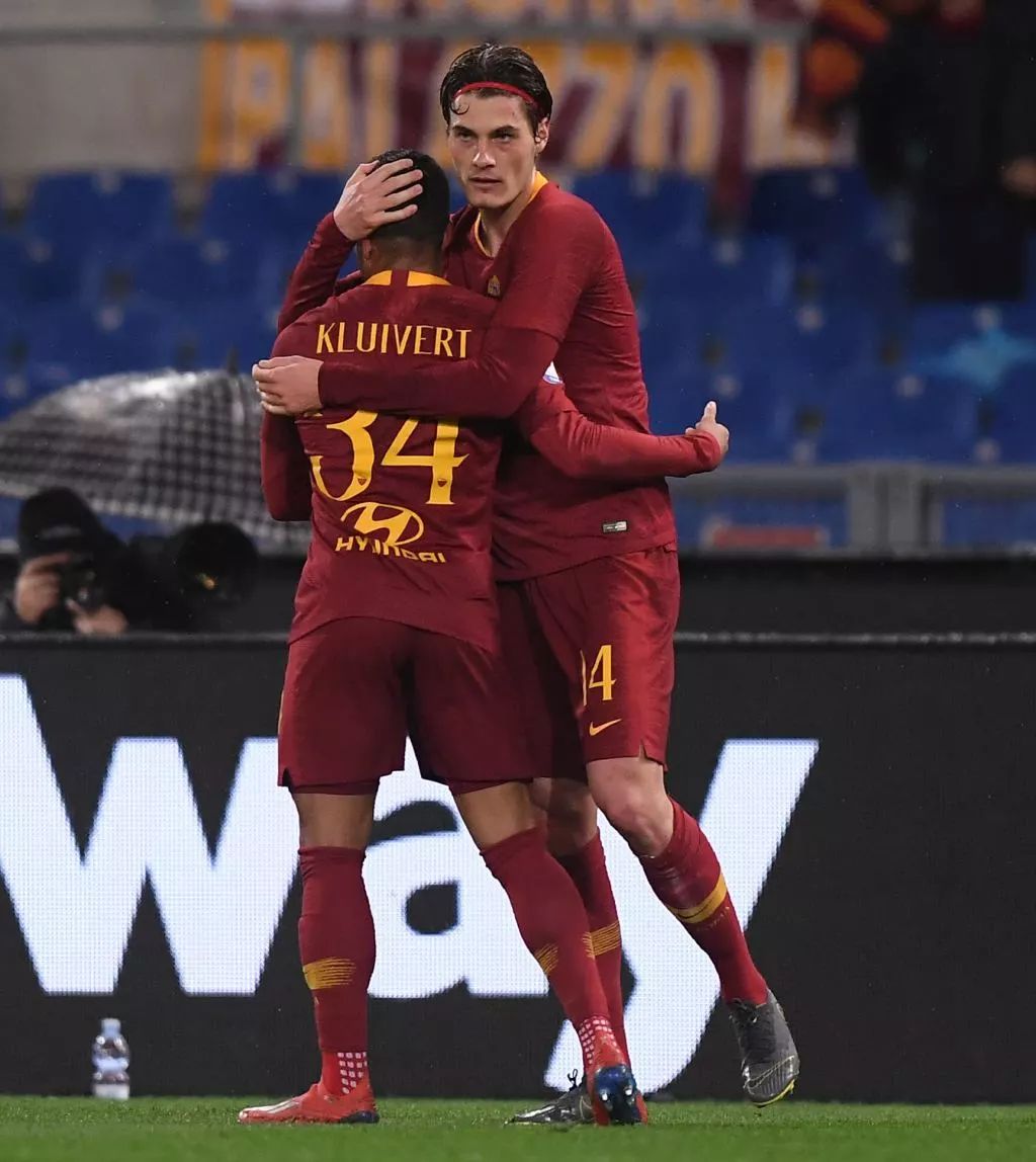 纽约尼克斯发布备战花絮,赛前豪取连胜,国王杯任务艰巨,纪律约束更严格(多特vs法兰克福比分) 纽约尼克斯发布备战花絮,赛前豪取连胜,国王杯任务艰巨,纪律约束更严格(多特vs法兰克福比分)