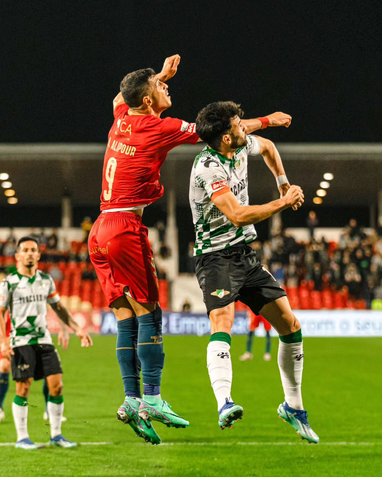 关于芝加哥公牛加时末段伤情更新，志在葡超名次提升，更衣室稳定，阵容厚度经受考验的信息