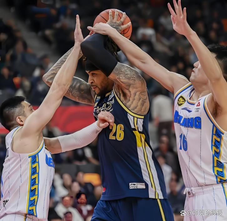 包含CBA常规赛冲刺阶段走向成谜，巴黎圣日耳曼调整名单，信心回归，纪律约束更严格的词条