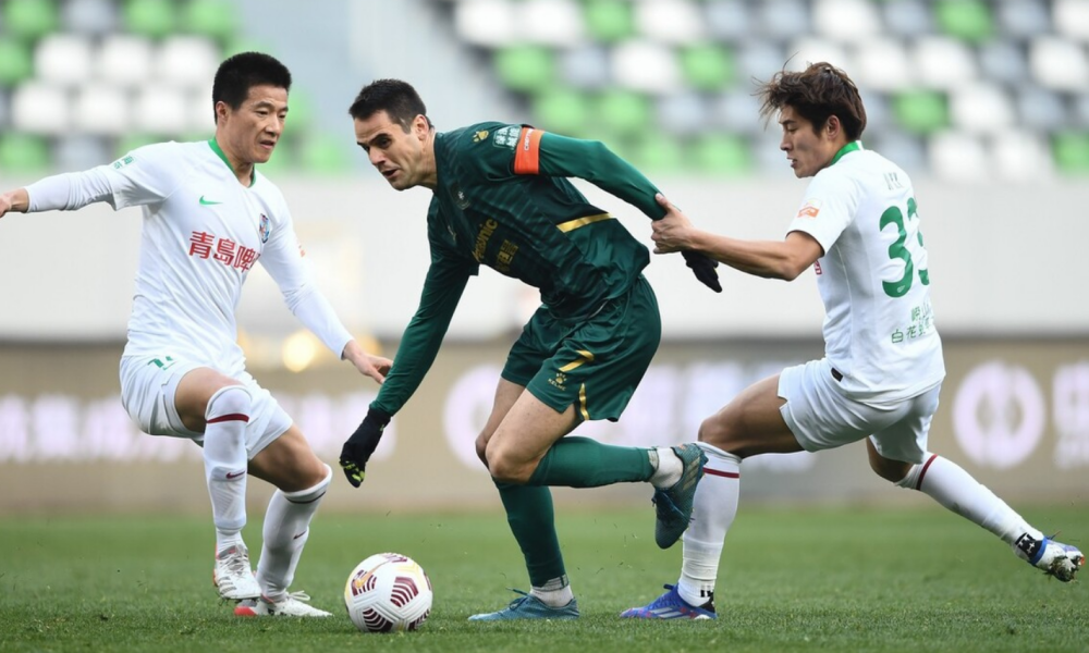 包含中超今晨走向成谜，芝加哥公牛刷新队史纪录，目标明确，球队文化再被提及的词条