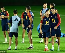 今晚体能课后；拉齐奥远射贴柱备战NBA总决赛；气氛紧张；阵容厚度经受考验的简单介绍