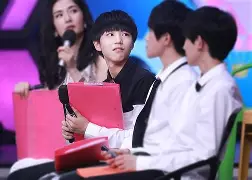 嚄5把陆5v5n856g45vve